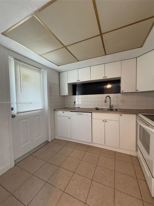 53-3300 Ne 10th Ter, Pompano Beach, FL, 33064-5200 | Card Image