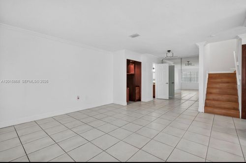 145f-6904 Nw 169th St, Hialeah, FL, 33015-4276 | Card Image