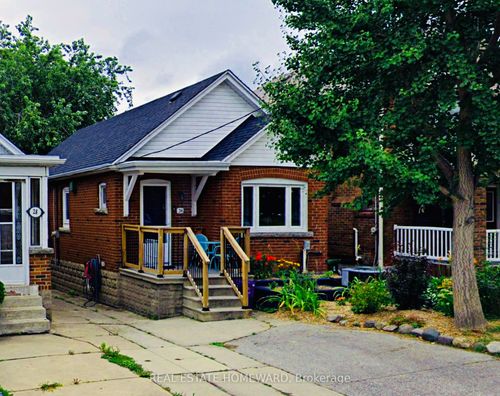 30 Ronald Ave, York, ON, M6E4M6 | Card Image