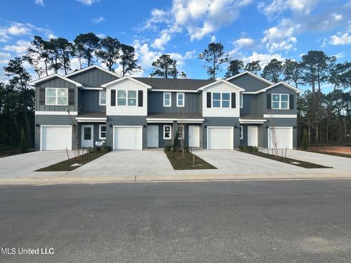 7812 Reagan Ct, Ocean Springs, MS, 39564-1058 | Card Image