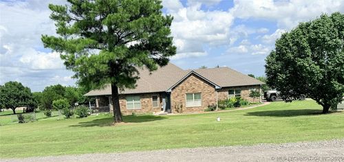 9027 S Lost Creek Ln, Perkins, OK, 74059-4303 | Card Image