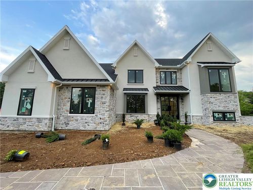 3373 Rising Sun Ct, Nazareth, PA, 18064-8776 | Card Image