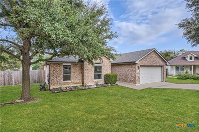 501 River Bluff Circle, House other with 3 bedrooms, 2 bathrooms and null parking in Georgetown TX | Image 2