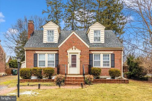 633 Lee Pl, FREDERICK, MD, 21702-4150 | Card Image