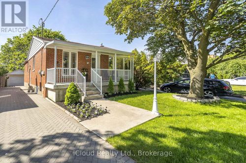 127 Silverhill Dr, Etobicoke, ON, M9B3W6 | Card Image
