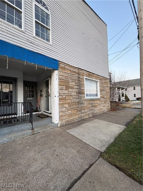 66 W Main St, East Palestine, OH, 44413-1847 | Card Image