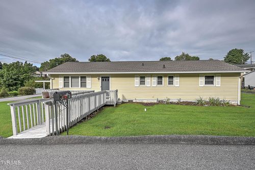 115 Eastside Dr, Bristol, TN, 37620-4907 | Card Image