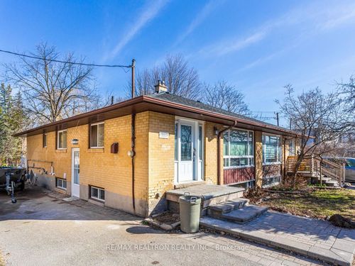 72B Dunning Ave, Aurora, ON, L4G1A3 | Card Image