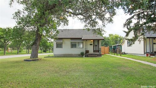 1 Ingersoll Cres, Regina, SK, S4T5Y8 | Card Image