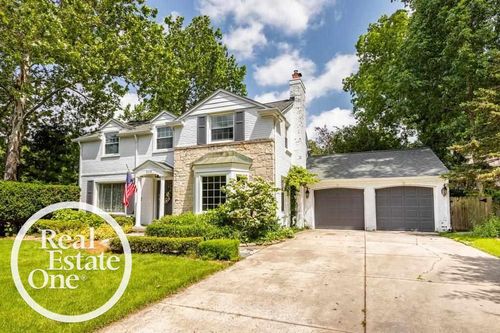 348 Touraine Rd, Grosse Pointe Farms, MI, 48236-3355 | Card Image