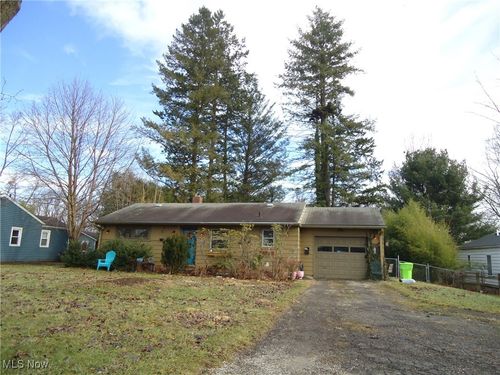 264 Kent Dr, Tallmadge, OH, 44278-1954 | Card Image