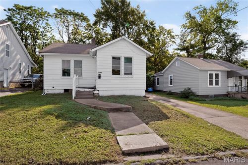 2344 Burns Avenue, St Louis, MO, 63114 | Card Image