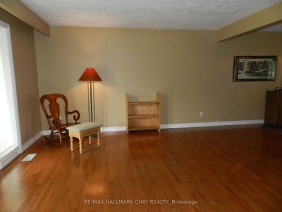 102 Mccarron Cres, House other with 3 bedrooms, 3 bathrooms and 6 parking in Waterloo ON | Image 3