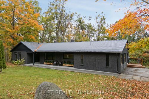 1083 Line 15 N, Oro Medonte, ON, L3V8J1 | Card Image