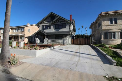 1224 3rd Ave, Los Angeles, CA, 90019 | Card Image