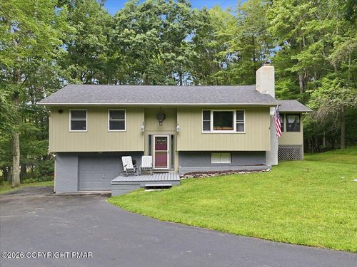103 Water View Dr, Hawley, PA, 18428-7838 | Card Image