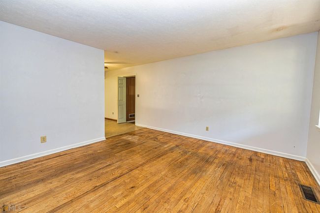 355 Crestwood Rd, House other with 3 bedrooms, 2 bathrooms and null parking in Tyrone GA | Image 5