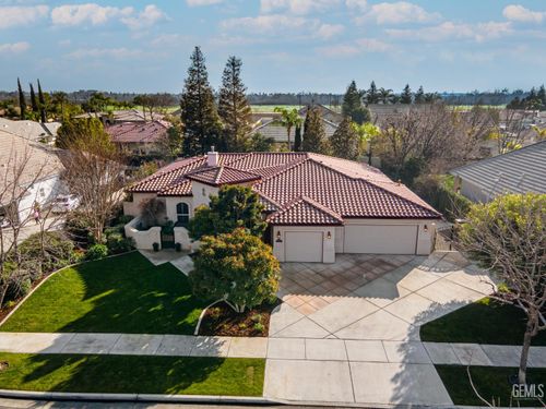 10705 Gainsborough Court, Bakersfield, CA, 93312 | Card Image