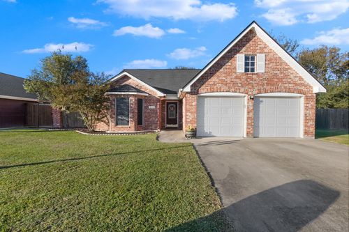 513 Shannons Way, Bridge City, TX, 77611-2952 | Card Image