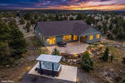 11058 Se Galveston Loop, Prineville, OR, 97754-9492 | Card Image