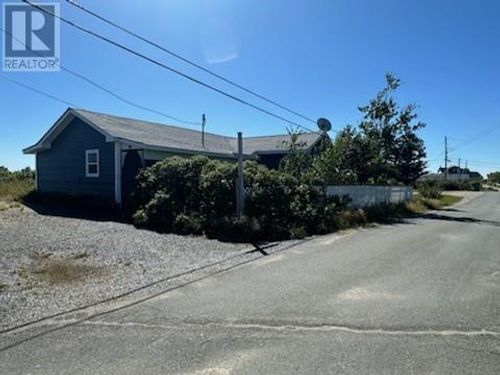 21-23 School Cres, Newtown, NL, A0G | Card Image