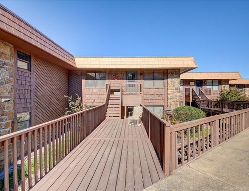 1412 Airport Rd, Hot Springs, AR, 71913-8027 | Card Image