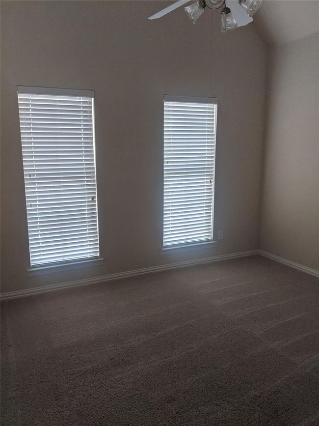 Second bedroom upstairs split from the primary | Image 9