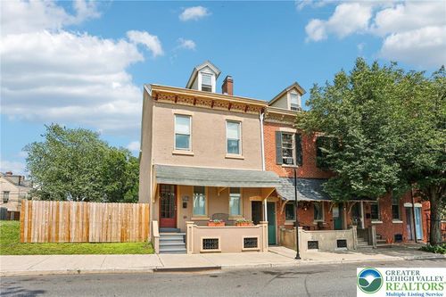 337 N 10th St, Allentown, PA, 18102-3262 | Card Image
