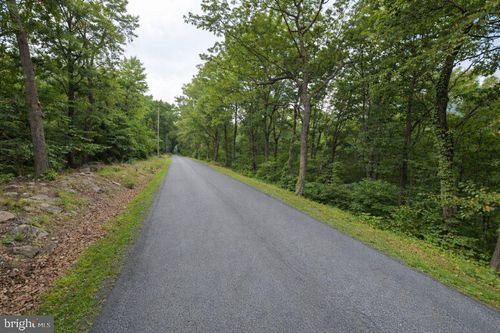 430 Shawnee Trl, Winchester, VA, 22602-1324 | Card Image