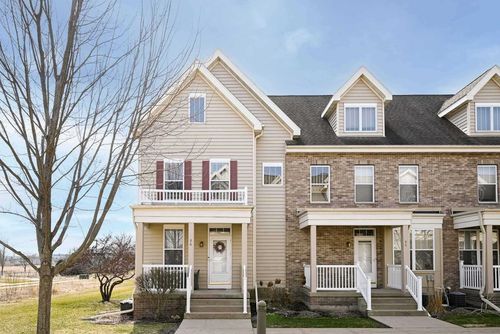 66 S Gardens Way, Fitchburg, WI, 53711 | Card Image