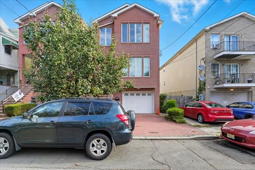 2-108 Kearney Ave, Jersey City, NJ, 07305-3709 | Card Image