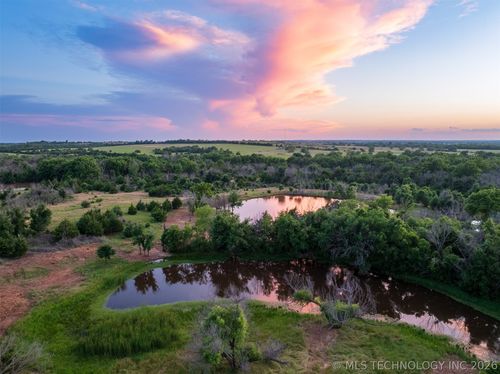 3 E Lone Chimney Road, Glencoe, OK, 74032 | Card Image