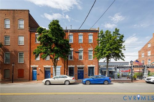 23 W Old St, Petersburg, VA, 23803-3221 | Card Image