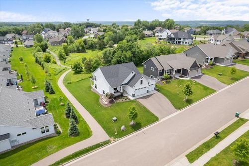 1067 Alta Ave N, Hudson, WI, 54016-2393 | Card Image