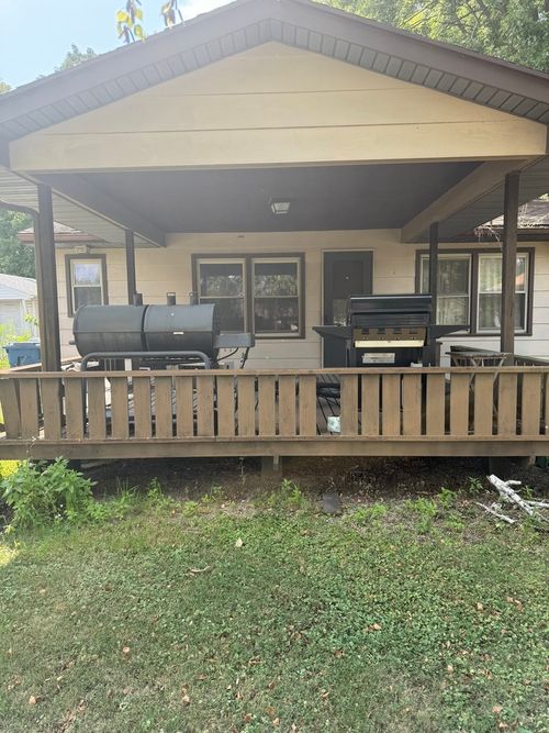 709 Dellwood St, Tilton, IL, 61833-8020 | Card Image