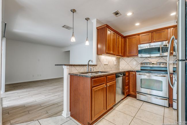 APT-601 - 100 Lorenz Rd, Condo with 2 bedrooms, 2 bathrooms and null parking in San Antonio TX | Image 9