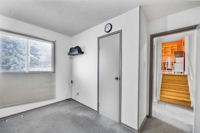 4448 Brentwood Green Nw, Home with 4 bedrooms, 1 bathrooms and 2 parking in Calgary AB | Image 16