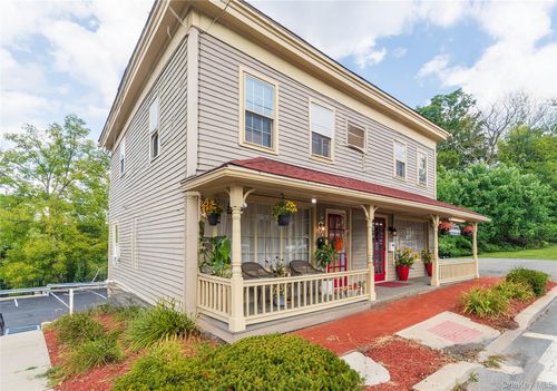 102 Ward St, Montgomery, NY, 12549-1146 | Card Image