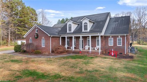 14425 Dori Dr, Huntersville, NC, 28078-9215 | Card Image