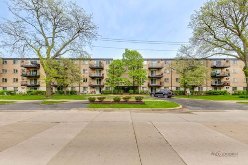 2e-1215 N Waterman Ave, Arlington Heights, IL, 60004-5134 | Card Image