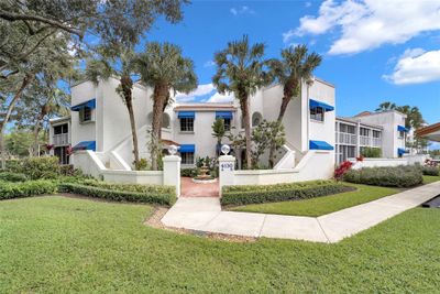 301B - 4130 W Palm Aire Dr, Condo with 2 bedrooms, 2 bathrooms and null parking in Pompano Beach FL | Image 1