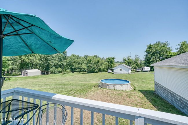 1036 Circle Dr, House other with 3 bedrooms, 2 bathrooms and null parking in Jamestown TN | Image 37