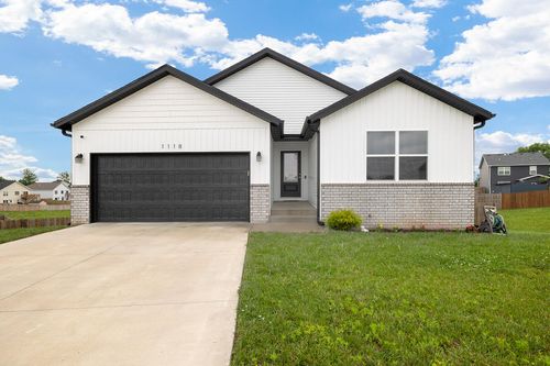 1118 E Lakota St, Nixa, MO, 65714-9495 | Card Image