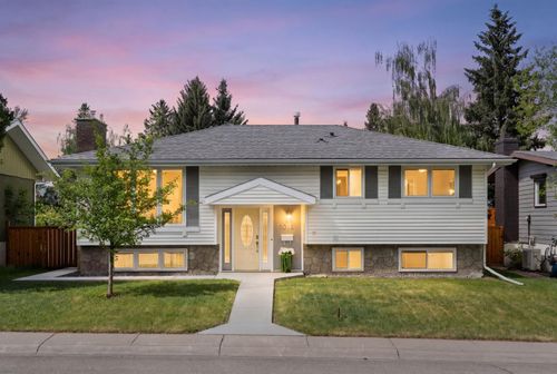 1016 Cannock Place Sw, Calgary, AB, T2W1M7 | Card Image