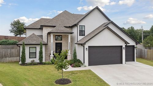 9248 80th Pl, Tulsa, OK, 74133-4954 | Card Image