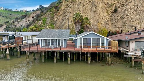 34 Sandy Beach Road, Vallejo, CA, 94590 | Card Image