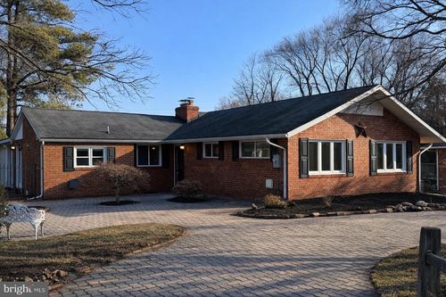 10001 Boxford Ct, FAIRFAX, VA, 22030-2005 | Card Image