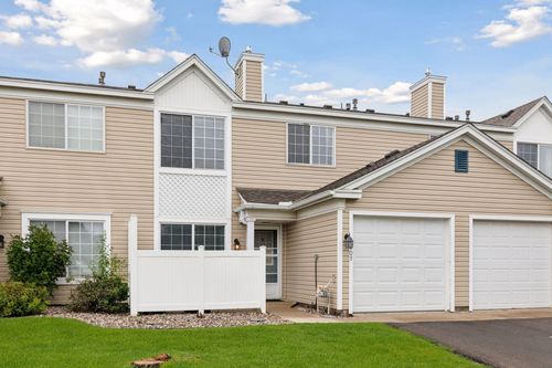 apt-703-2017 Southcross Dr W, Burnsville, MN, 55306-7927 | Card Image