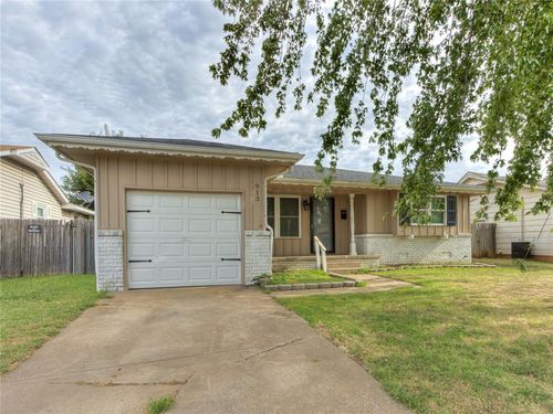 913 W Mitchell Dr, Midwest City, OK, 73110-2347 | Card Image