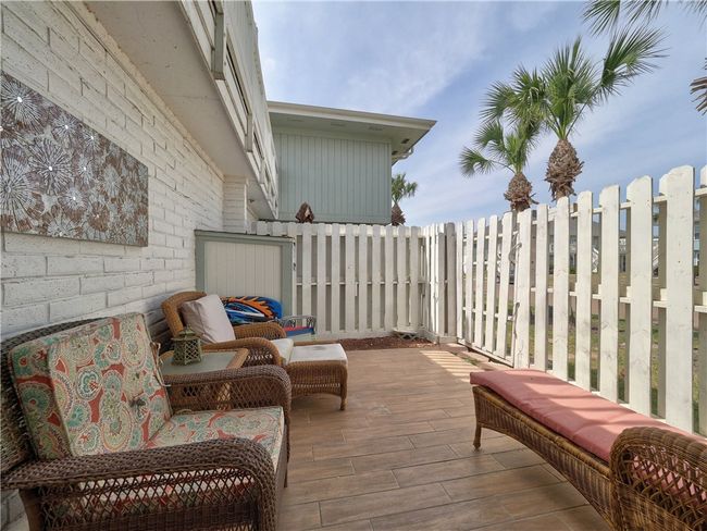 APT-121 - 4901 State Highway 361, Condo with 2 bedrooms, 2 bathrooms and null parking in Port Aransas TX | Image 22